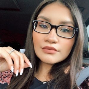 Meet your Posher, Rosa